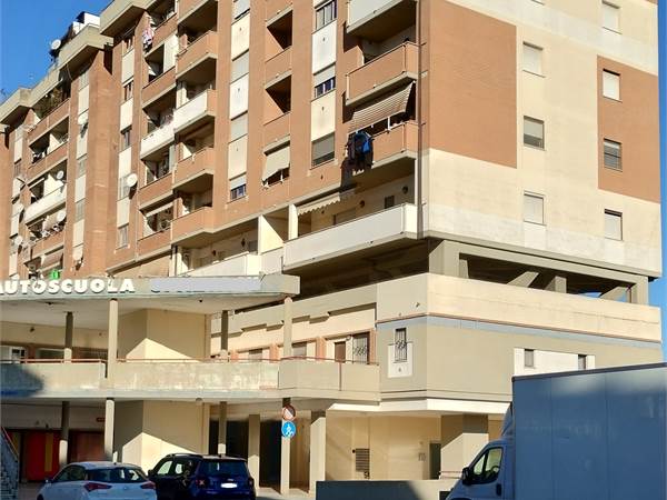 Appartamento ampia metratura Q4